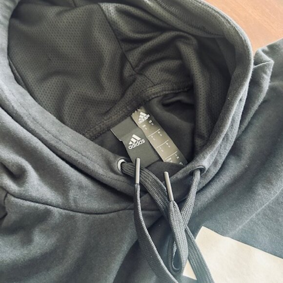 CLEARANCE!  ADIDAS - Men's Short Sleeve Hoodie, Black, Size S - Picture 7 of 10
